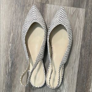 Elegant Marc Fisher White Patterned Women's Slingback Shoes